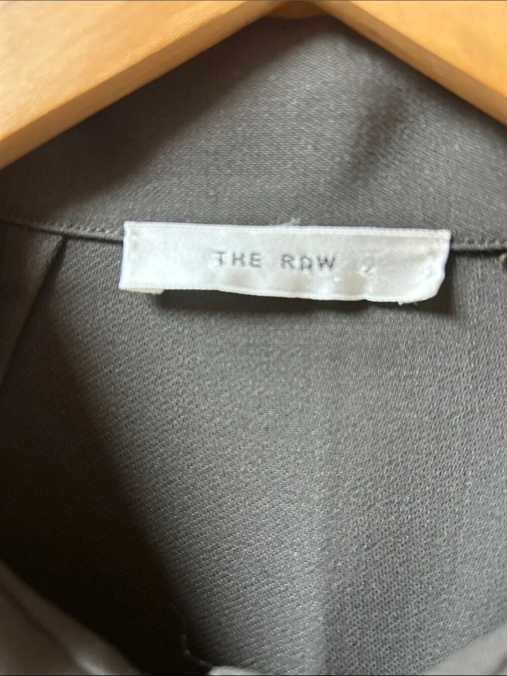 The Row Button Down Size 2 - Picture 4 of 7